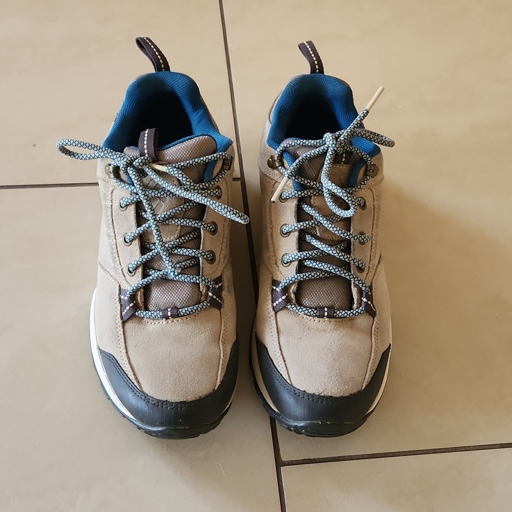 COLUMBIA Waterproof Techlite Gray and Teal Hiking Shoes. SIZE US 10